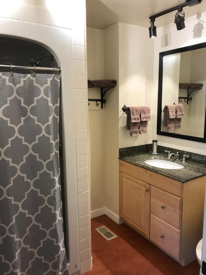 Motel Canadian Rockies - Adults Only 4*
